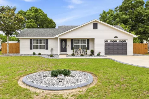 21 Stevens Dr, Midway, FL 32343