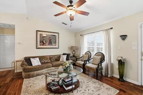 21 Stevens Dr, Midway, FL 32343 photo 9