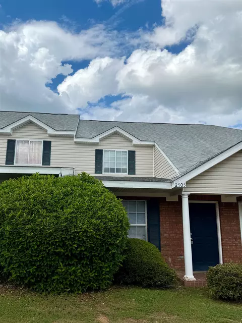 2738 W Tharpe St #2505, Tallahassee, FL 32303