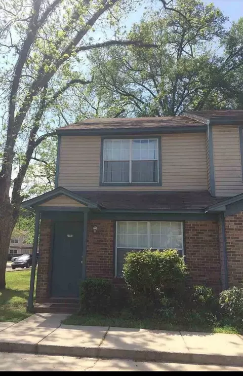 2771 Tess Cir, Tallahassee, FL 32304