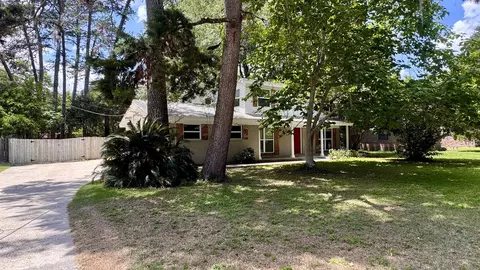 2045 Doomar Dr, Tallahassee, FL 32308