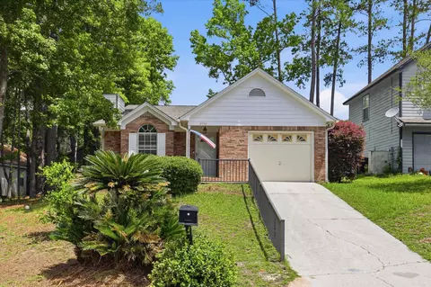2742 Corrie Adrian Ln, Tallahassee, FL 32303