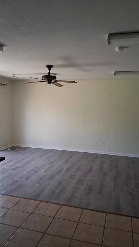 Living - 507 Plantation Rd, Perry, FL 32348 photo 2 of 2