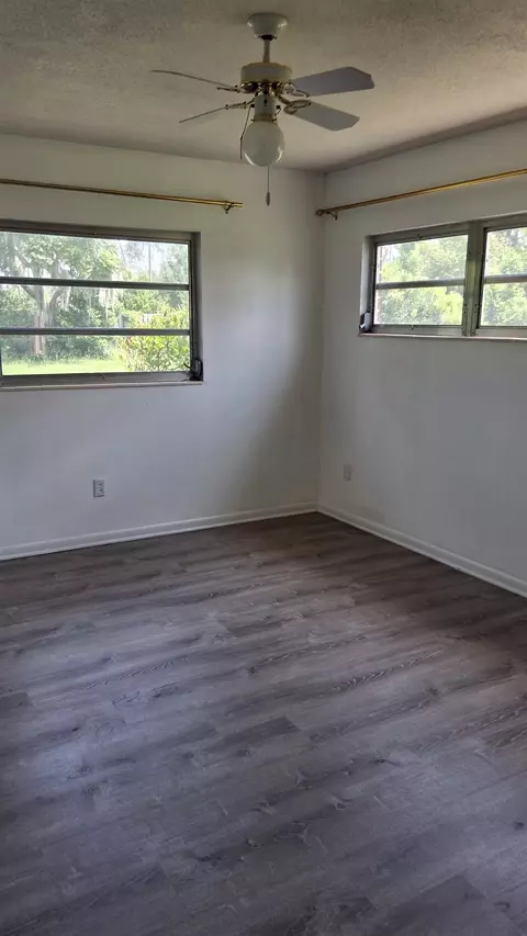 Bedroom - 507 Plantation Rd, Perry, FL 32348 photo 2 of 4
