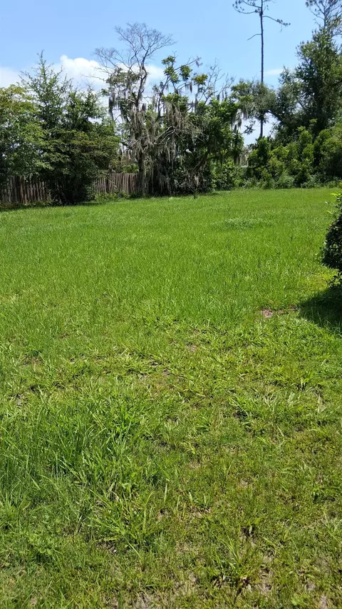 Exterior - 507 Plantation Rd, Perry, FL 32348 photo 3 of 3