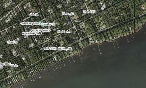 2528 Oleander Ter, Carrabelle, FL 32322