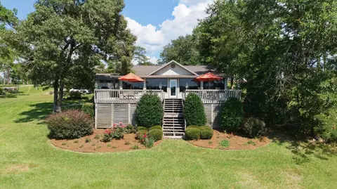 16123 NW Lakeside Ln, Bristol, FL 32321