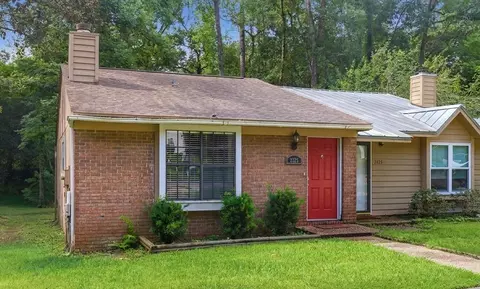 2125 Victory Garden Ln, Tallahassee, FL 32301