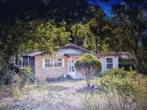 2705 Lake Henrietta St, Tallahassee, FL 32310