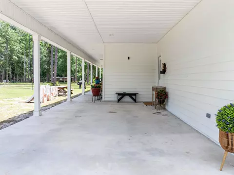 Exterior - 2878 W Us 98, Perry, FL 32347 photo 11 of 26