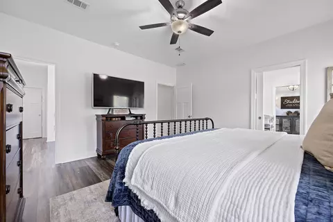 Bedroom - 2878 W Us 98, Perry, FL 32347 photo 1 of 2