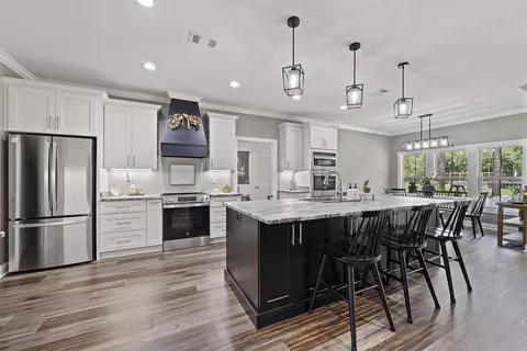 Kitchen - 2878 W Us 98, Perry, FL 32347 photo 5 of 5