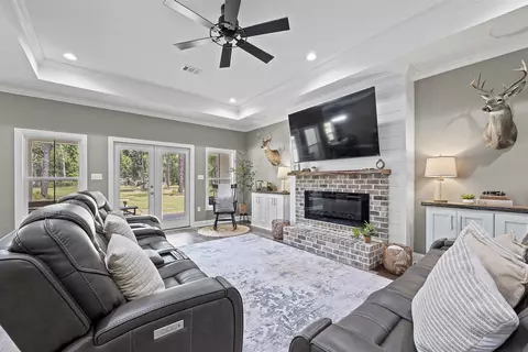 Living - 2878 W Us 98, Perry, FL 32347 photo 1 of 1