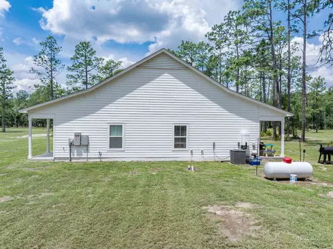 Exterior - 2878 W Us 98, Perry, FL 32347 photo 6 of 26