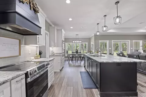 Kitchen - 2878 W Us 98, Perry, FL 32347 photo 3 of 5