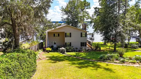 941 Drake Acres Rd, Quincy, FL 32351