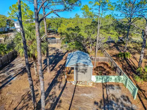 202 Harbor Cir, Alligator Point, FL 32346