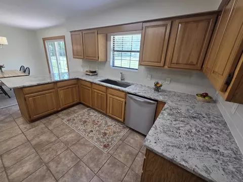 Kitchen - 3645 Slaughter Rd, Perry, FL 32347 photo 5 of 7