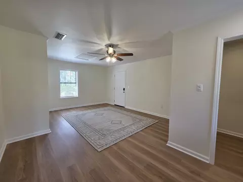Living - 3645 Slaughter Rd, Perry, FL 32347 photo 5 of 5