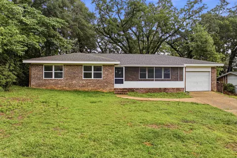 916 Maplewood Ave, Tallahassee, FL 32303