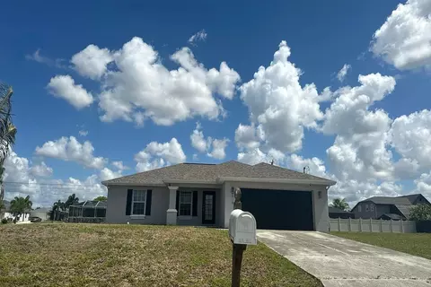 219 NW 14th Ter, Cape Coral, FL 33993