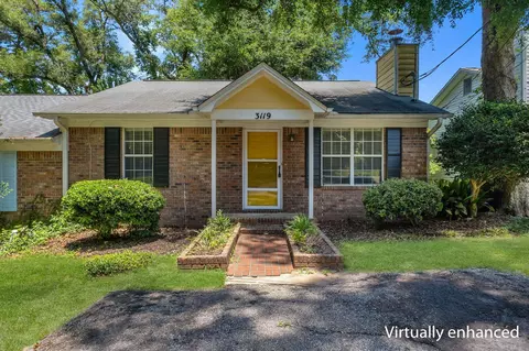 3119 Oak Hammock Ln, Tallahassee, FL 32301