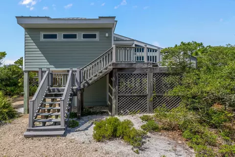 1812 Sea Oat Dr, Eastpoint, FL 32328