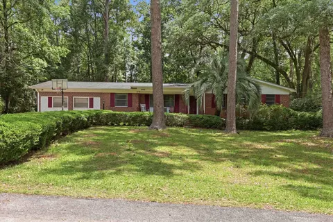 2103 Great Oak Dr, Tallahassee, FL 32303