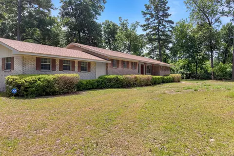 49 Lonesome Rd, Crawfordville, FL 32327