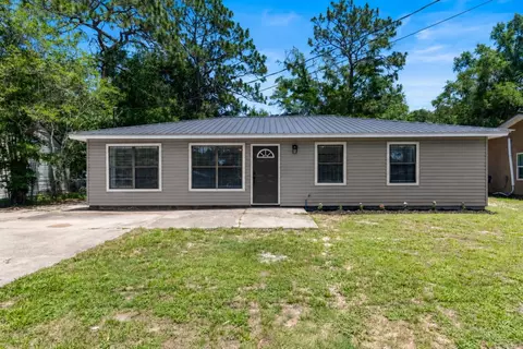 4621 Tall Oak Dr, Tallahassee, FL 32305