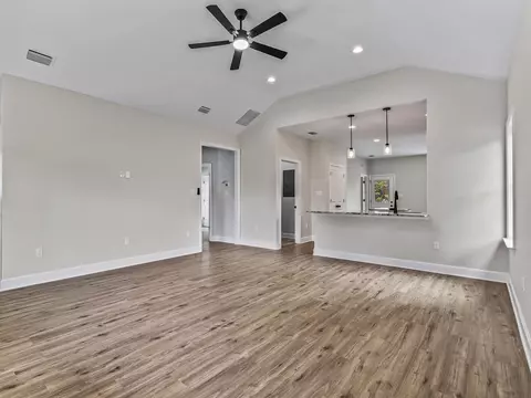 14 Graham Trl, Crawfordville, FL 32327
