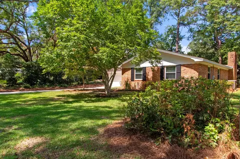 3108 Briarwood Dr, Tallahassee, FL 32308