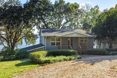 997 Drake Acres Rd, Quincy, FL 32351