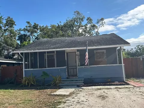 2207 W 12th St, Bradenton, FL 34205