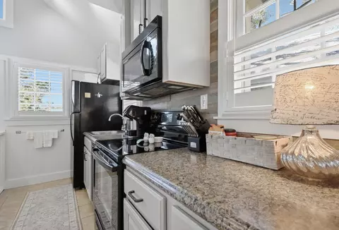 Kitchen - 246 NE Maggie Cir, Steinhatchee, FL 32359 photo 1 of 3