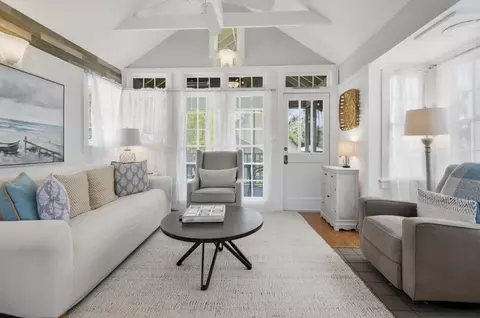 Living - 246 NE Maggie Cir, Steinhatchee, FL 32359 photo 3 of 3