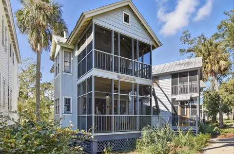 Exterior - 246 NE Maggie Cir, Steinhatchee, FL 32359 photo 11 of 13