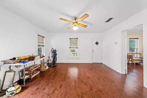 Living - 616 W Wilcox St, Perry, FL 32347 photo 2 of 2