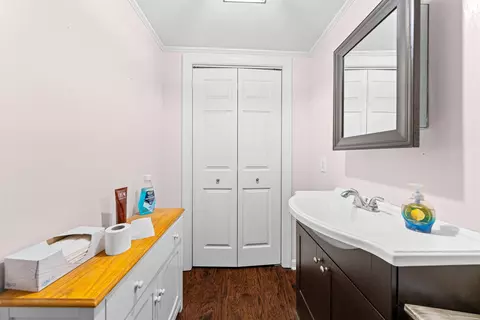 Bath - 616 W Wilcox St, Perry, FL 32347 photo 2 of 3
