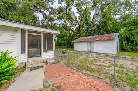 Exterior - 616 W Wilcox St, Perry, FL 32347 photo 9 of 9