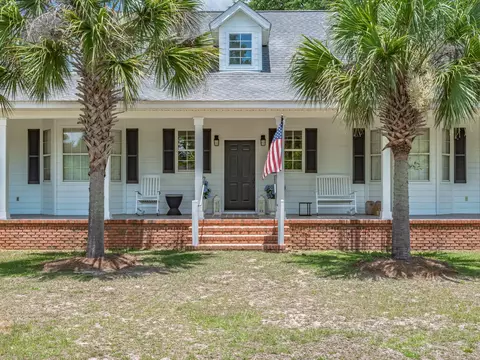 7 Rebecca Ln, Crawfordville, FL 32327
