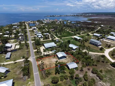 380 Cedar Island Rd, Perry, FL 32348