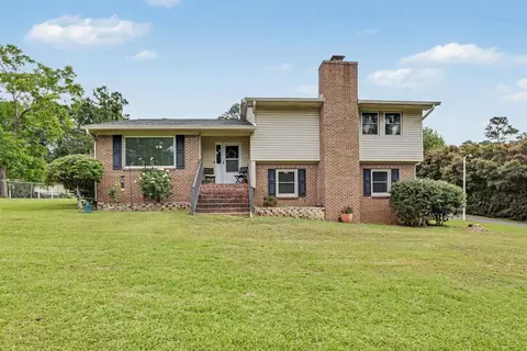 Exterior - 1734 Ruby Rd, Tallahassee, FL 32303 photo 4 of 19