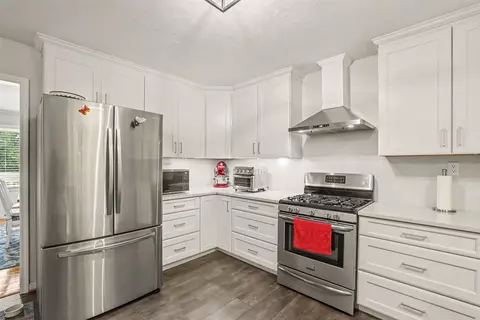 Kitchen - 1734 Ruby Rd, Tallahassee, FL 32303 photo 4 of 12