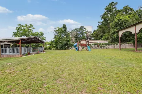 Exterior - 1734 Ruby Rd, Tallahassee, FL 32303 photo 13 of 19