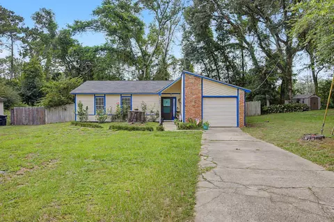 5897 Cypress Cir, Tallahassee, FL 32303