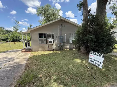 1400 Hernando Dr, Tallahassee, FL 32310