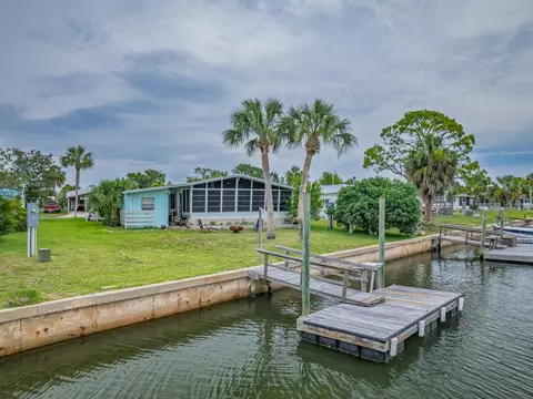 33 Janet Dr, Crawfordville, FL 32327