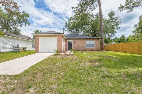 23 Nelson Rd, Crawfordville, FL 32327