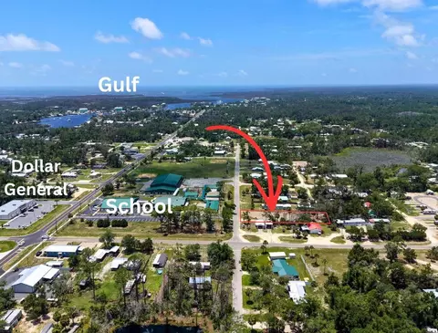 1111 NE Central Ave, Steinhatchee, FL 32359